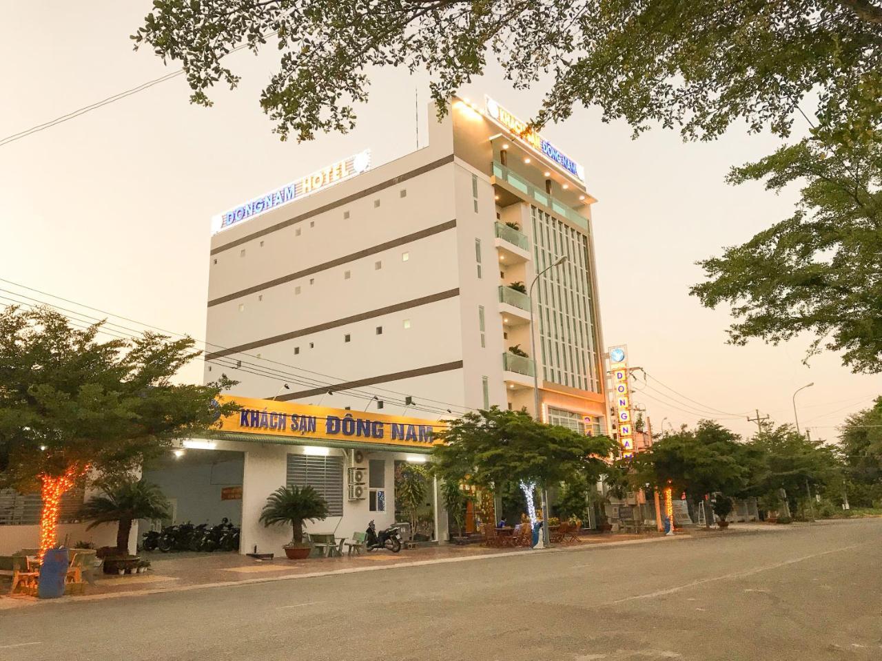 Dong Nam Hotel Phan Rang Exterior foto